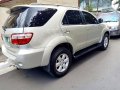 2009 Toyota Fortuner 2.7G for sale-1