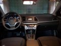 Hyundai Elantra 2017 for sale -10