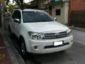 Toyota Fortuner G Diesel AT 2010 for sale -7