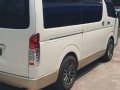 Selling 2nd Hand (Used) Toyota Hiace 2018 in Quezon City-3