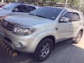 Selling 2nd Hand (Used) Toyota Fortuner 2010 in San Fernando-1