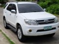 2nd Hand (Used) Toyota Fortuner 2007 Automatic Diesel for sale in Samal-1