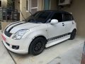 Selling 2nd Hand (Used) Suzuki Swift 2010 in Quezon City-1