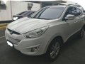 Selling Hyundai Tucson 2013 Automatic Diesel in Las Piñas-1