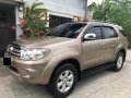 Selling 2nd Hand (Used) 2011 Toyota Fortuner at 70000 in Biñan-0