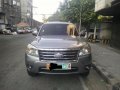 Selling 2nd Hand (Used) Ford Everest 2010 in Manila-5