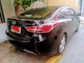 Selling 2nd Hand (Used) Hyundai Elantra 2011 in Manila-2