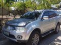 Selling 2nd Hand (Used) Mitsubishi Montero 2010 in Bacoor-2