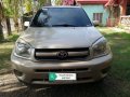 Selling Toyota Rav4 2004 in Pozorrubio-5