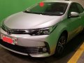 Selling 2nd Hand (Used) Toyota Corolla Altis 2017 in Quezon City-1