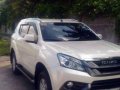 Selling 2nd Hand (Used) Isuzu Mu-X 2015 in Nagcarlan-5