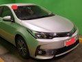 Selling 2nd Hand (Used) Toyota Corolla Altis 2017 in Quezon City-2