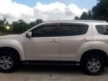 Selling 2nd Hand (Used) Isuzu Mu-X 2015 in Nagcarlan-3