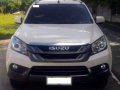 Selling 2nd Hand (Used) Isuzu Mu-X 2015 in Nagcarlan-6