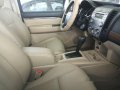 Selling Beige 2013 Ford Everest-1