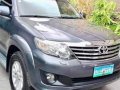 Selling 2nd Hand (Used) Toyota Fortuner 2012 in Quezon City-4