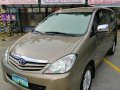 Selling Toyota Innova 2010 Manual Diesel in Dasmariñas-4