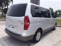 Selling Hyundai Starex 2009 for sale in Santa Rosa-3