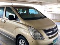 Selling 2nd Hand Hyundai Grand Starex 2010 in Quezon City-9