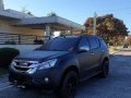 2nd Hand Isuzu Mu-X 2015 Automatic Diesel for sale in Lipa-0