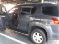 Selling Isuzu Mu-X 2016 Manual Diesel in Manila-1