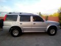 2nd Hand Ford Everest 2005 for sale-11