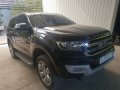 Black Ford Everest 2016 at 30000 km for sale in Pasig-0