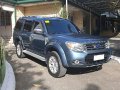 Selling Ford Everest 2015 Automatic Diesel in Quezon City-7