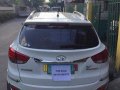 White Hyundai Tucson 2012 at 73000 km for sale-2