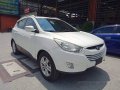 Selling White Hyundai Tucson 2012-8