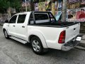 Selling Toyota Hilux 2006 Manual Diesel in San Mateo-2