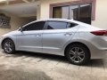 Selling 2nd Hand Hyundai Elantra 2018 in Quezon City-9