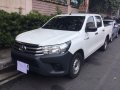 Selling Toyota Hilux 2016 Manual Diesel in Manila-0