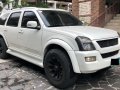 Selling Isuzu Alterra 2006 in Pasig-4