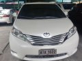 Selling 2nd Hand Toyota Sienna 2015 Automatic Gasoline at 20000 km in Quezon City-1