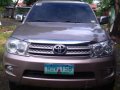 2nd Hand Toyota Fortuner 2010 at 100000 km for sale-0