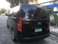 Selling 2nd Hand Hyundai Starex 2010 in Makati-1