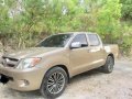 Selling Toyota Hilux 2006 Manual Diesel in Consolacion-5