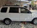 Selling Isuzu Crosswind 2007 in Valenzuela-5