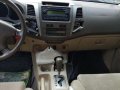 Selling Toyota Fortuner 2005 Automatic Gasoline in Las Piñas-3