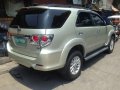 Selling Toyota Fortuner 2012 Automatic Diesel in Manila-2