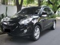 Selling Hyundai Tucson 2011 Manual Gasoline in Taytay-3