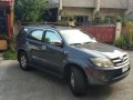 Selling Toyota Fortuner 2005 Automatic Gasoline in Las Piñas-7