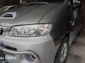 Selling Hyundai Starex 2002 Manual Diesel in Valenzuela-11