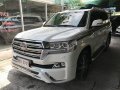 White Toyota Land Cruiser 2018 Automatic Diesel for sale in Quezon City-8