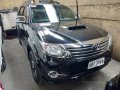 Selling Black Toyota Fortuner 2015 in Quezon City-2