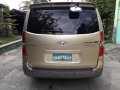 Selling 2nd Hand Hyundai Grand Starex 2010 in Parañaque-1