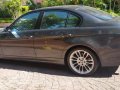Sell 2nd Hand 2006 Bmw 320I Automatic Gasoline at 34000 km in Quezon City-6