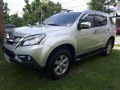 Selling Isuzu Mu-X 2017 Automatic Diesel in Santa Rosa-5