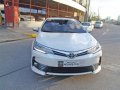 Selling 2nd Hand Toyota Corolla Altis 2018 in Mandaue-6